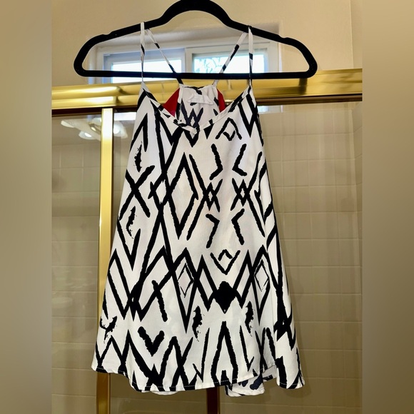 Peach Love California Tops - Peach Love California Black and White A-Line Tank